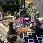 Casa Steinbekken, Rom Inkl Morgenkaffe For Par Og Kvinner Med Felles Toalett Eidsvoll