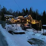 Casa Steinbekken, Rom Inkl Morgenkaffe For Par Og Kvinner Med Felles Toalett Eidsvoll