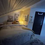Casa Steinbekken, Rom Inkl Morgenkaffe For Par Og Kvinner Med Felles Toalett בית אירוח *