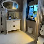 Casa Steinbekken, Rom Inkl Morgenkaffe For Par Og Kvinner Med Felles Toalett