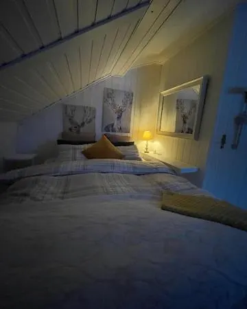 Homestay szállás Casa Steinbekken, Rom Inkl Morgenkaffe For Par Og Kvinner Med Felles Toalett *