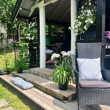 Casa Steinbekken, Rom Inkl Morgenkaffe For Par Og Kvinner Med Felles Toalett