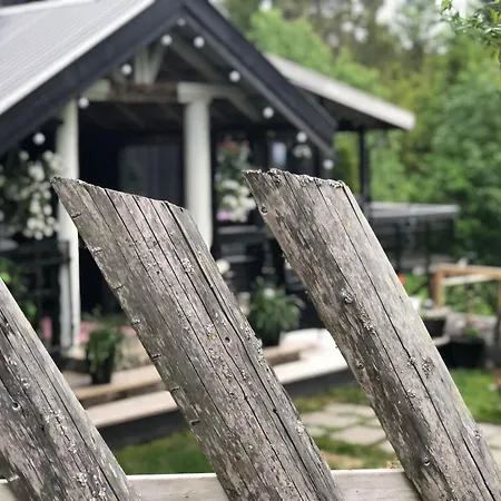 Casa Steinbekken, Rom Inkl Morgenkaffe For Par Og Kvinner Med Felles Toalett * Eidsvoll