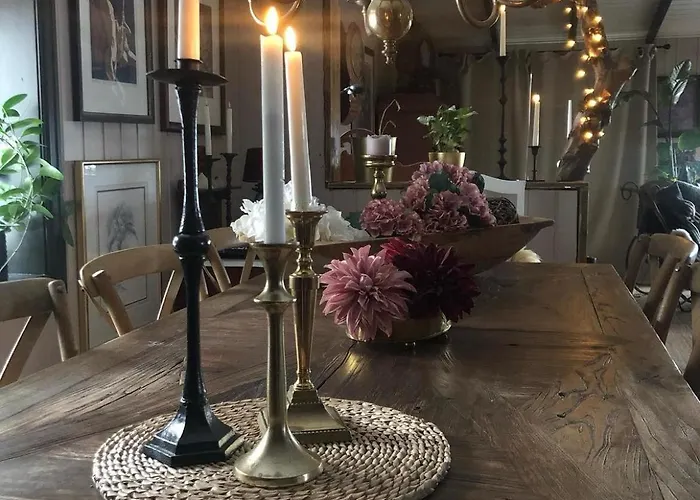 Séjour chez l'habitant Casa Steinbekken, Rom Inkl Morgenkaffe For Par Og Kvinner Med Felles Toalett Eidsvoll