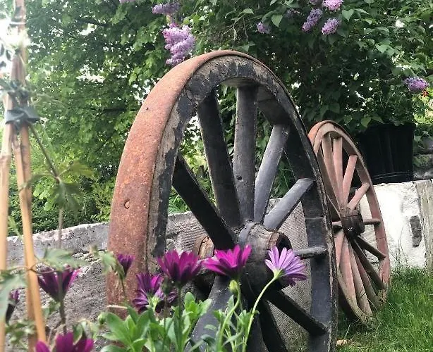 Séjour chez l'habitant Casa Steinbekken, Rom Inkl Morgenkaffe For Par Og Kvinner Med Felles Toalett Eidsvoll