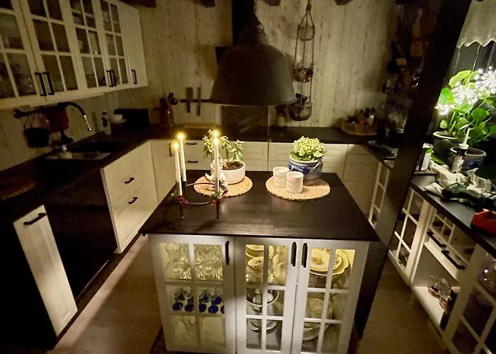 Casa Steinbekken, Rom Inkl Morgenkaffe For Par Og Kvinner Med Felles Toalett